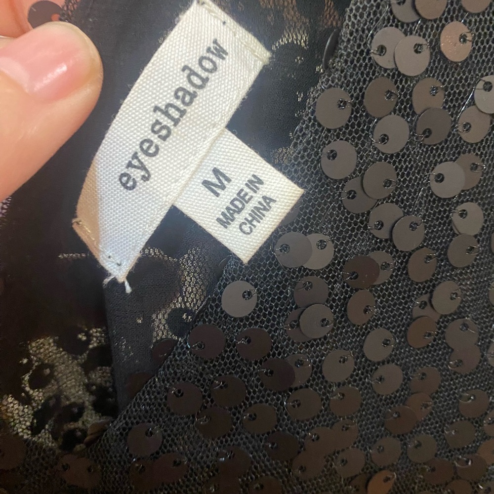 Eyeshadow Black Sequin Sleeveless Blouse - Picture 2 of 5